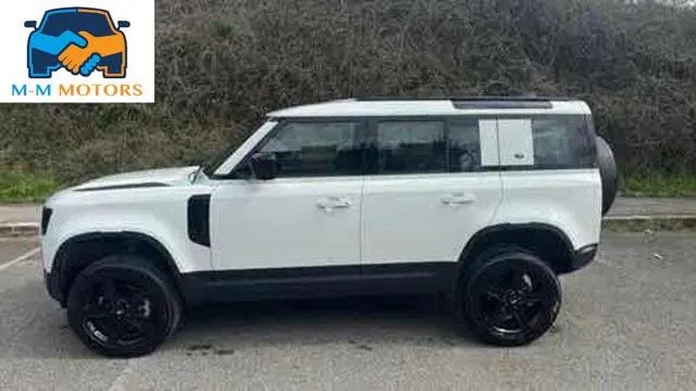 Land rover Defender 110 3.0D I6 200 CV AWD Auto X-Dynamic SE - Foto 6