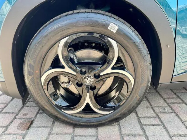 Alfa Romeo Junior 1.2 145 CV Hybrid eDCT6 Speciale - KM0 - Foto 7