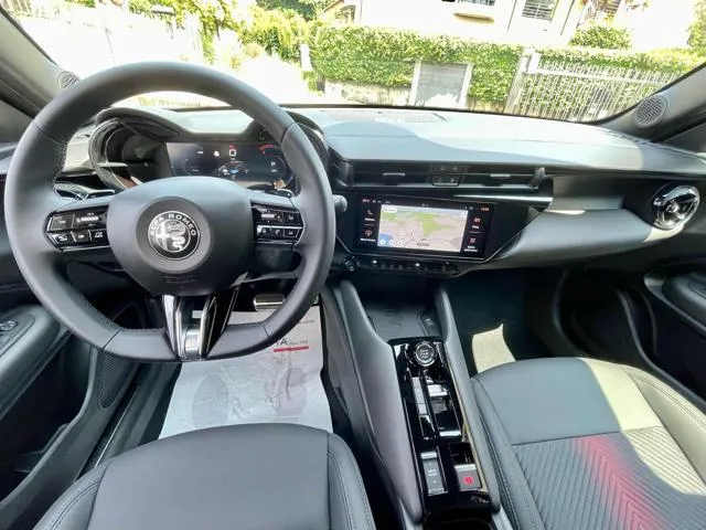 Alfa Romeo Junior 1.2 145 CV Hybrid eDCT6 Speciale - KM0 - Foto 8