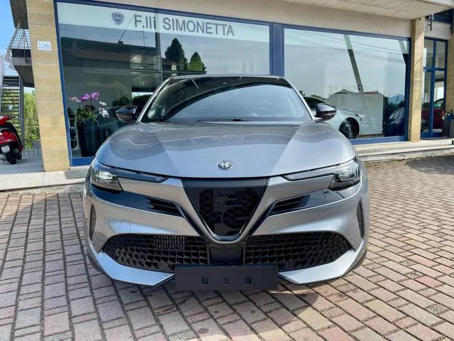 Alfa Romeo Junior 1.2 145 CV Hybrid eDCT6 Speciale - KM0 - Foto 2