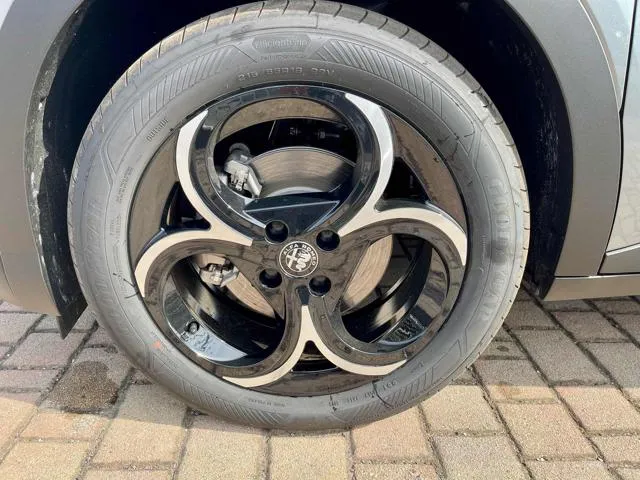 Alfa Romeo Junior 1.2 145 CV Hybrid eDCT6 Speciale - KM0 - Foto 7