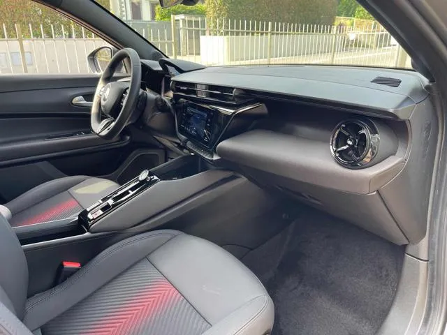Alfa Romeo Junior 1.2 145 CV Hybrid eDCT6 Speciale - KM0 - Foto 11