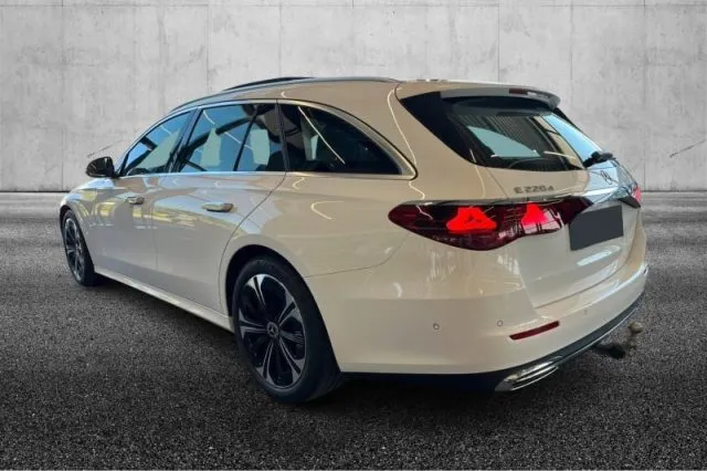 Mercedes-benz e 220 - dettaglio 10