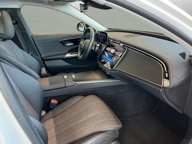 Mercedes-benz e 220 - dettaglio 15