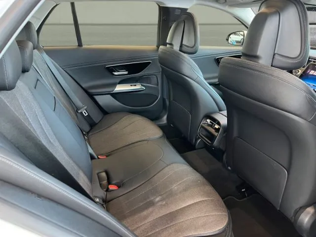Mercedes-benz e 220 - dettaglio 16