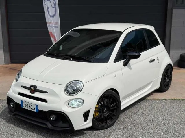 Abarth 595 595 1.4 Turbo T-Jet 180 CV Competizione - Foto 2