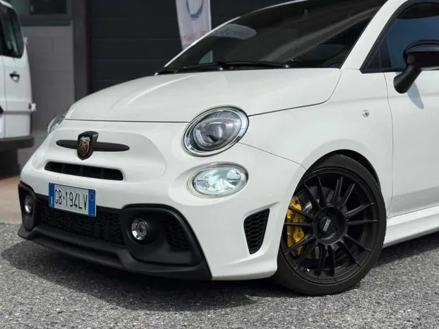 Abarth 595 595 1.4 Turbo T-Jet 180 CV Competizione - Foto 3