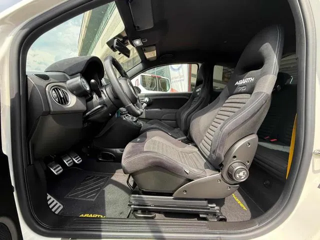 Abarth 595 595 1.4 Turbo T-Jet 180 CV Competizione - Foto 9