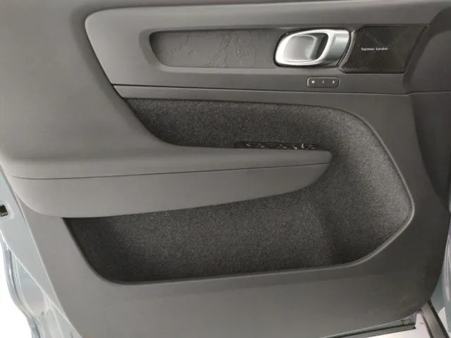 Volvo C40 Recharge Single Motor Ultimate - Foto 11