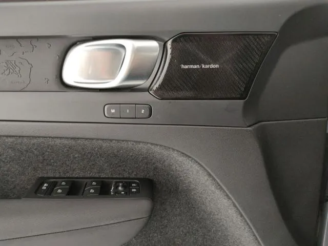 Volvo C40 Recharge Single Motor Ultimate - Foto 12