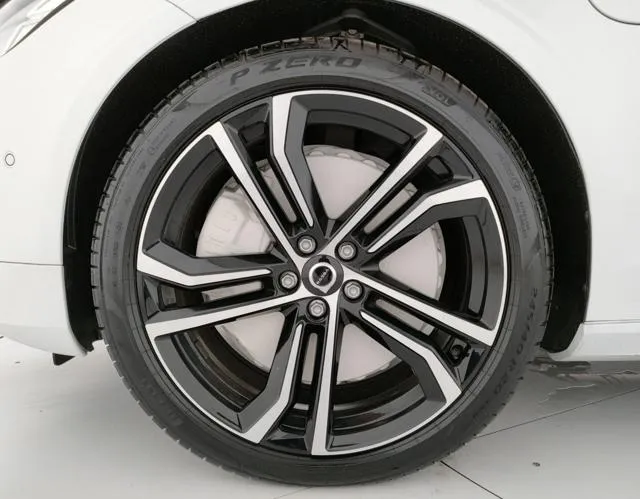 Volvo V90 T6 Plug-in AWD auto Ultra Dark - Pronta consegna - Foto 8