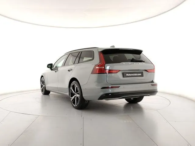 Volvo V60 B4 auto Plus Dark - Pronta consegna - Foto 3
