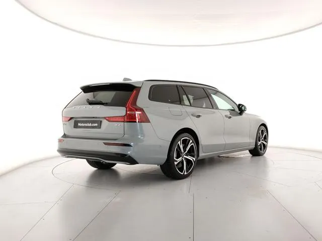 Volvo V60 B4 auto Plus Dark - Pronta consegna - Foto 5