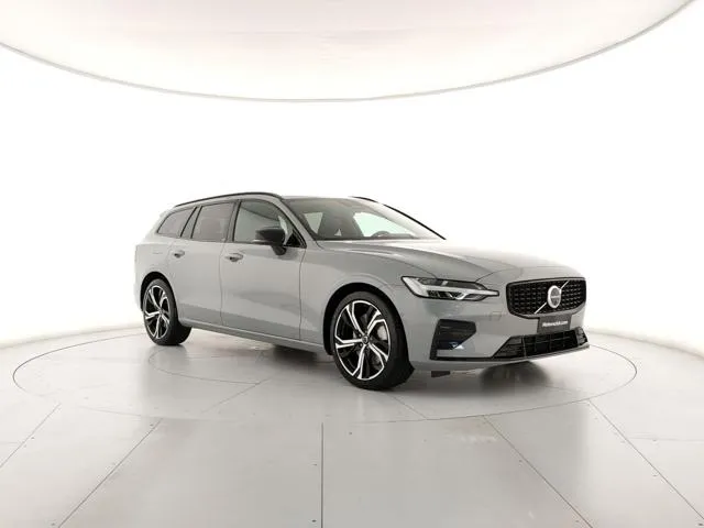 Volvo V60 B4 auto Plus Dark - Pronta consegna - Foto 6