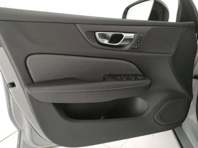 Volvo V60 B4 auto Plus Dark - Pronta consegna - Foto 10
