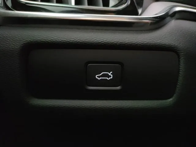 Volvo V60 B4 auto Plus Dark - Pronta consegna - Foto 13