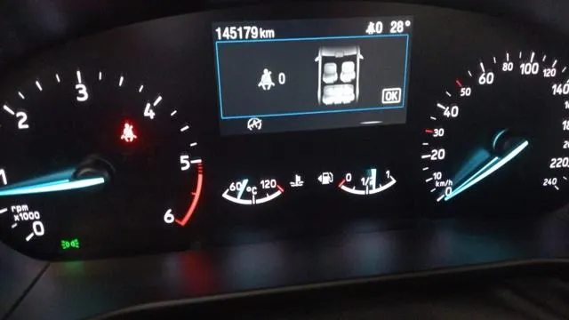 Ford Focus 1.5 EcoBlue 120 CV SW Business - Foto 6