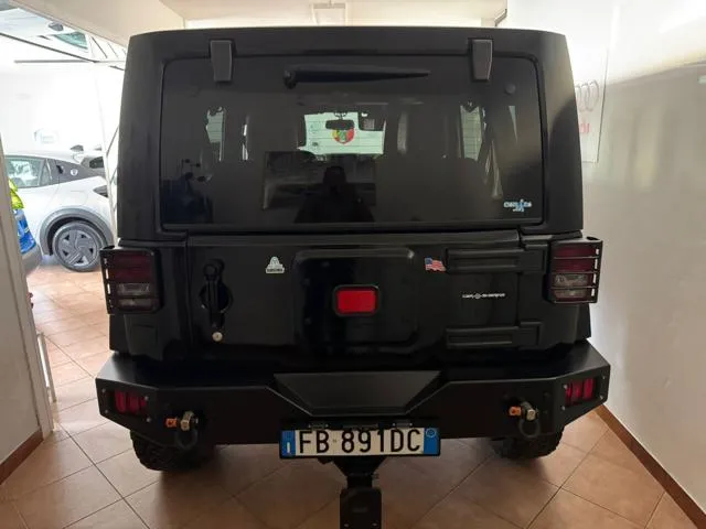 Jeep Wrangler Unlimited 3.6 V6 Sahara Auto - Foto 5