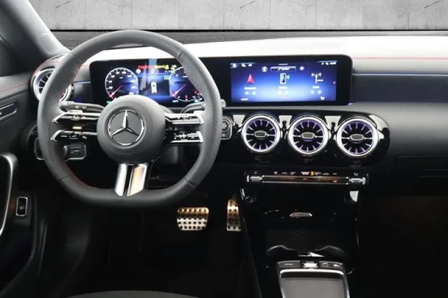 Mercedes-benz cla 180 - dettaglio 8