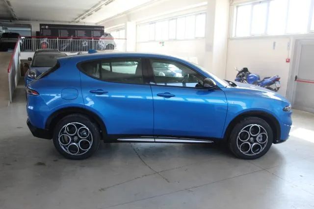 Alfa Romeo Tonale 1.5 160 CV MHEV TCT7 Ti - Foto 6