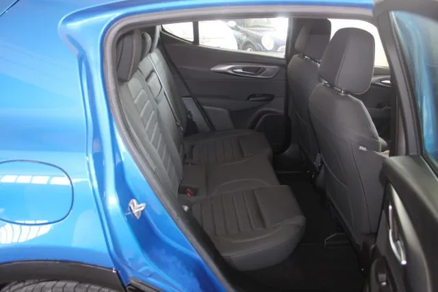 Alfa Romeo Tonale 1.5 160 CV MHEV TCT7 Ti - Foto 9