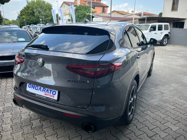 Alfa Romeo Stelvio Stelvio 2.2T.diesel 190CV AT8 RWD Sprint - Foto 5