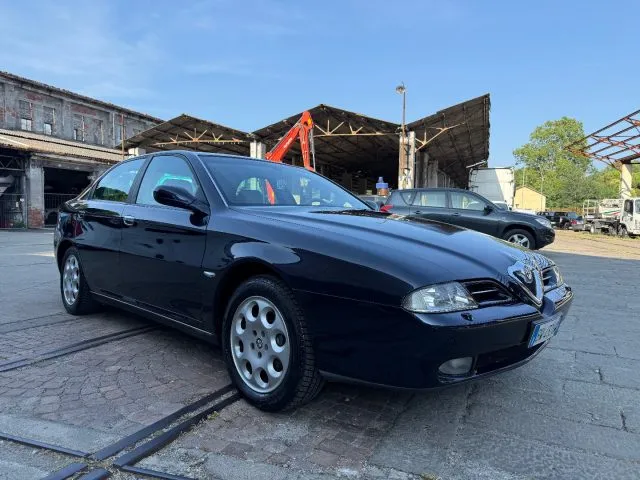 Alfa Romeo 166 166 2.5 V6 24V Distinctive - Foto 2