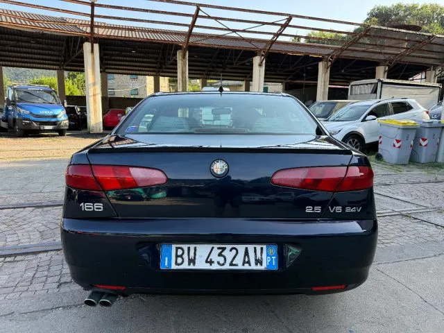 Alfa Romeo 166 166 2.5 V6 24V Distinctive - Foto 6
