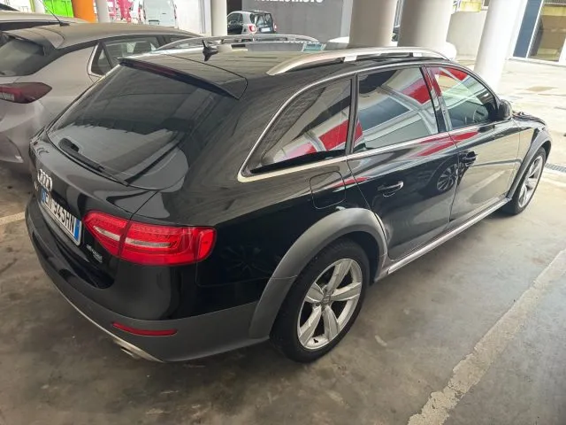 Audi A4 allroad 3.0 V6 TDI 245 CV S tronic Advanced - Foto 4