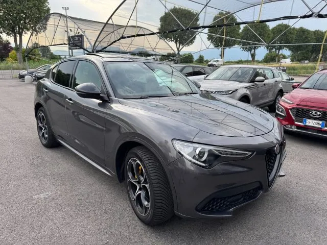Alfa Romeo Stelvio Stelvio 2.2 T.diesel 210 AT8 Q4 VeloceTì - Foto 2