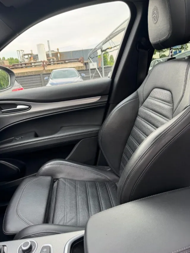 Alfa Romeo Stelvio Stelvio 2.2 T.diesel 210 AT8 Q4 VeloceTì - Foto 7