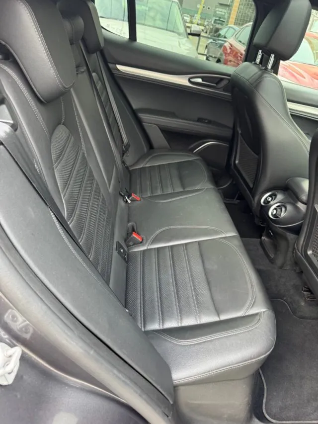 Alfa Romeo Stelvio Stelvio 2.2 T.diesel 210 AT8 Q4 VeloceTì - Foto 11