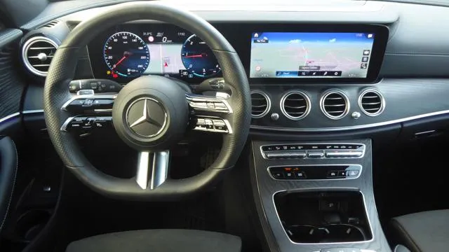 Mercedes-Benz E 220 d S.W. 4Matic Auto Premium AMG - Foto 8