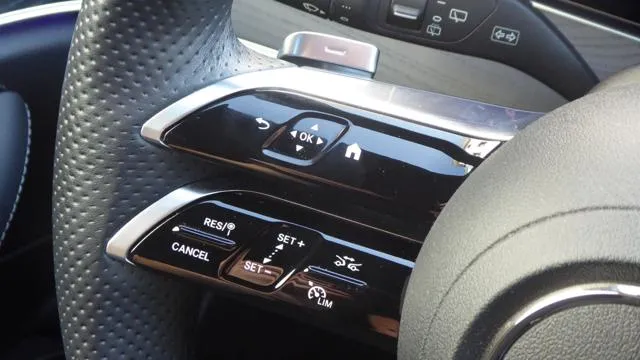 Mercedes-Benz E 220 d S.W. 4Matic Auto Premium AMG - Foto 11