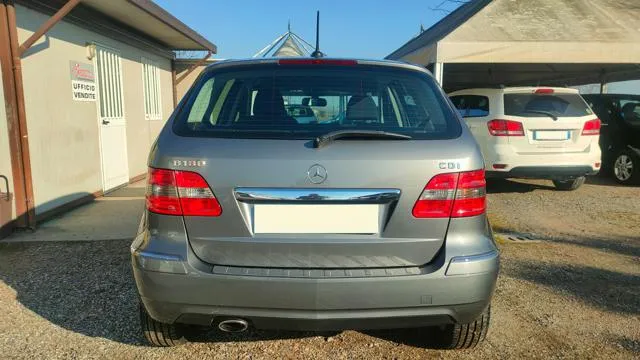 Mercedes-Benz B 180 CDI Executive 2.0 109 CV AUTOMATICA - Foto 4