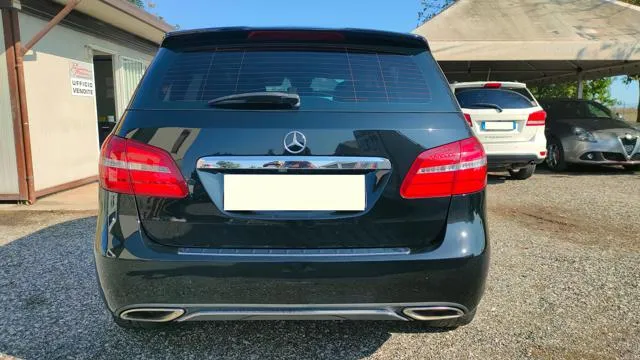 Mercedes-Benz B 180 d Automatic Sport EURO 6 - Foto 4