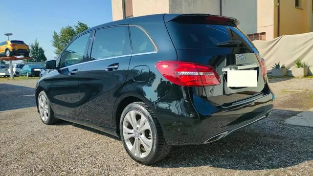 Mercedes-Benz B 180 d Automatic Sport EURO 6 - Foto 5
