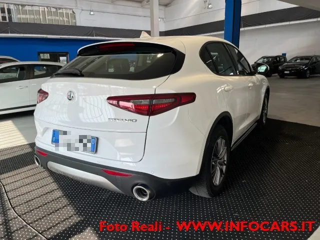 Alfa Romeo Stelvio Stelvio 2.2 T.diesel 160CV AT8 RWD Bus. - Foto 2