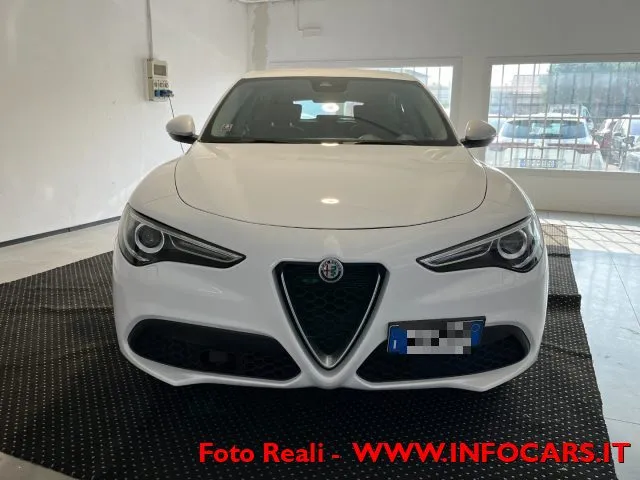 Alfa Romeo Stelvio Stelvio 2.2 T.diesel 160CV AT8 RWD Bus. - Foto 9