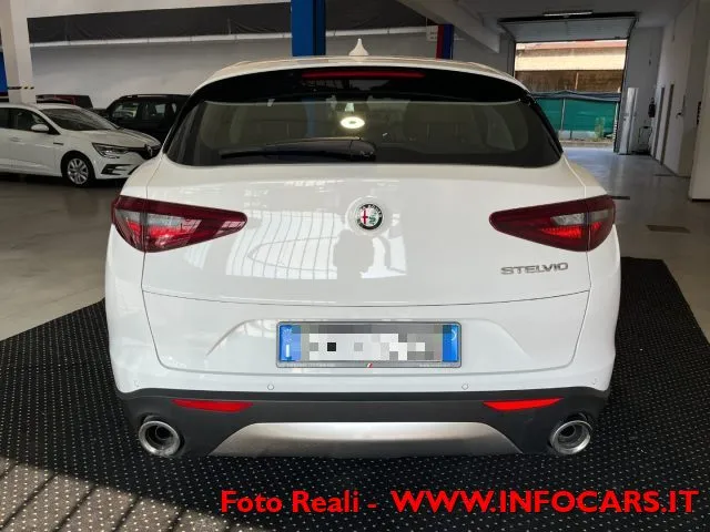 Alfa Romeo Stelvio Stelvio 2.2 T.diesel 160CV AT8 RWD Bus. - Foto 11