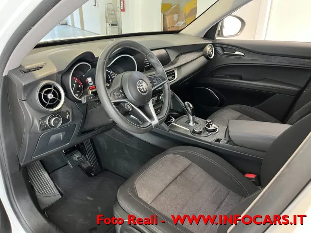 Alfa Romeo Stelvio Stelvio 2.2 T.diesel 160CV AT8 RWD Bus. - Foto 13