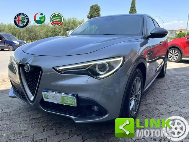 Alfa Romeo Stelvio Stelvio 2.2 T.diesel 180CV AT8 RWD Super - Foto 1