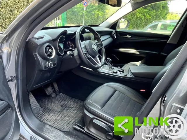 Alfa Romeo Stelvio Stelvio 2.2 T.diesel 180CV AT8 RWD Super - Foto 9