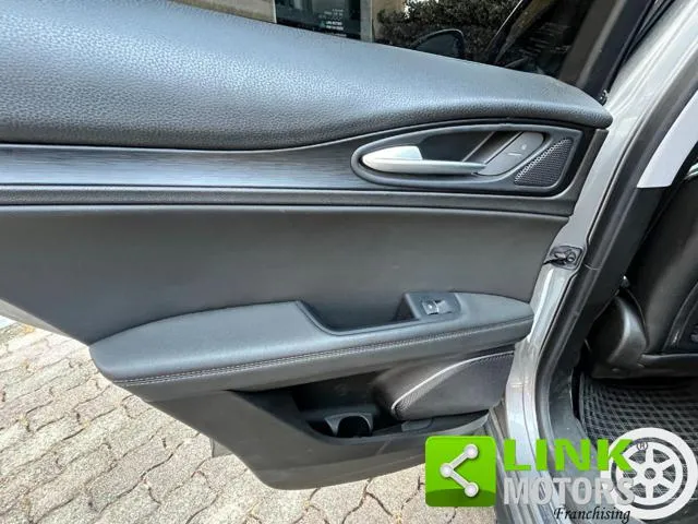 Alfa Romeo Stelvio Stelvio 2.2 T.diesel 180CV AT8 RWD Super - Foto 13