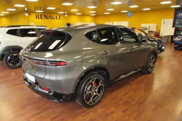 Alfa Romeo Tonale 1.5 hybrid Veloce 160cv tct7 - Km.9.620 - Foto 3