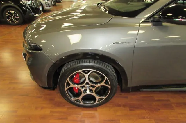 Alfa Romeo Tonale 1.5 hybrid Veloce 160cv tct7 - Km.9.620 - Foto 5