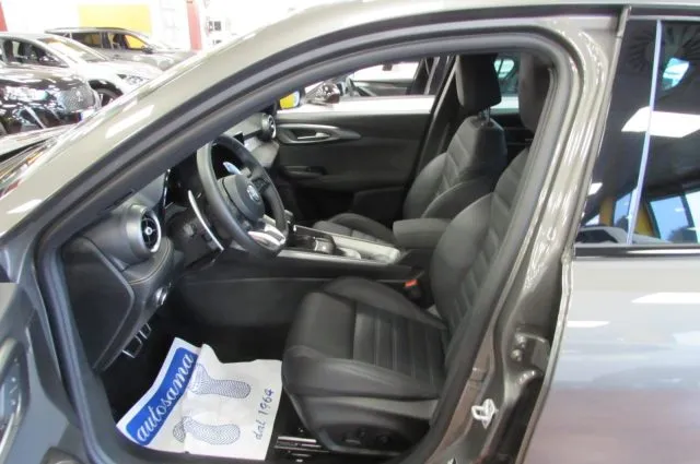 Alfa Romeo Tonale 1.5 hybrid Veloce 160cv tct7 - Km.9.620 - Foto 6