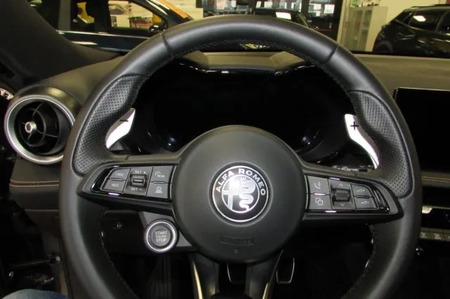 Alfa Romeo Tonale 1.5 hybrid Veloce 160cv tct7 - Km.9.620 - Foto 10