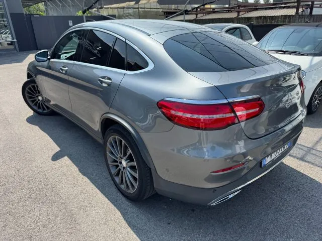 Mercedes-Benz GLC 250 d 4Matic Coupé Premium AMG - Foto 4