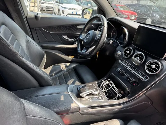 Mercedes-Benz GLC 250 d 4Matic Coupé Premium AMG - Foto 8
